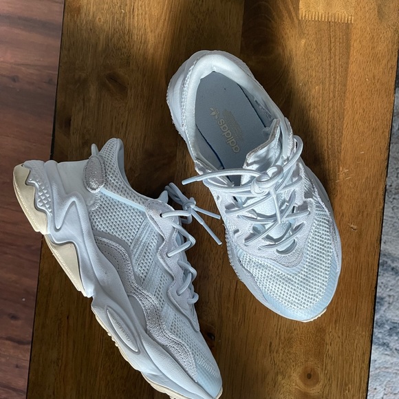 ozweego shoes halo blue
